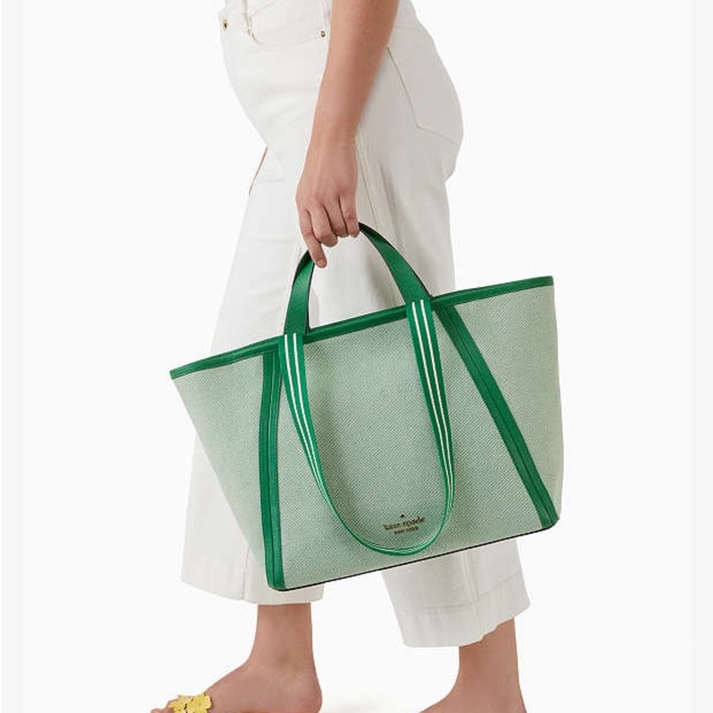 Kate spade green tote bag! Just 40!